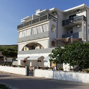 Antonio , Pag Town Croazia